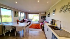 Clarks Beach Getaway, Clarks Beach